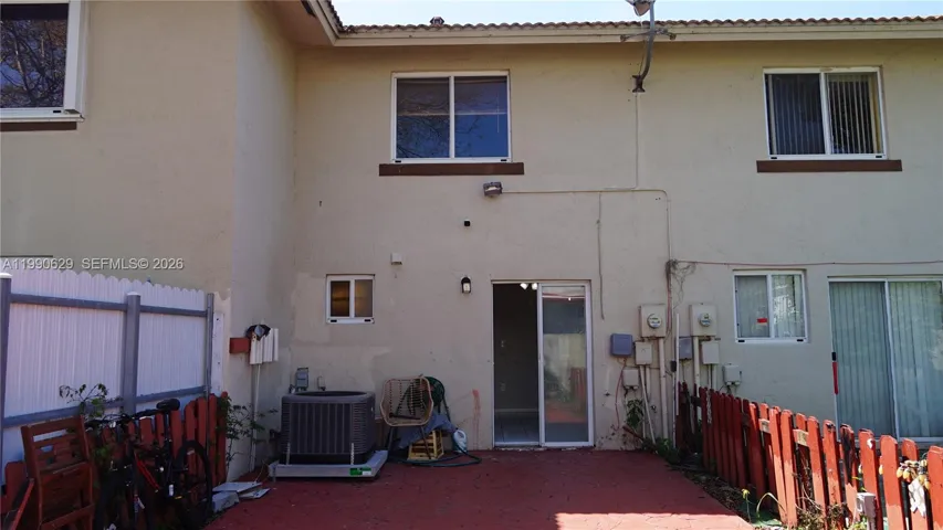 Photo 36