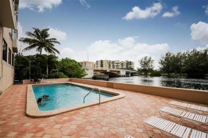pool1