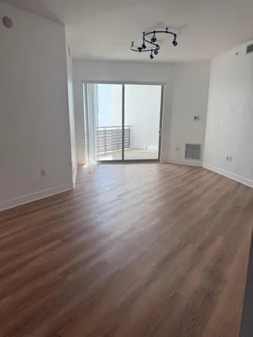 Living/Dining area