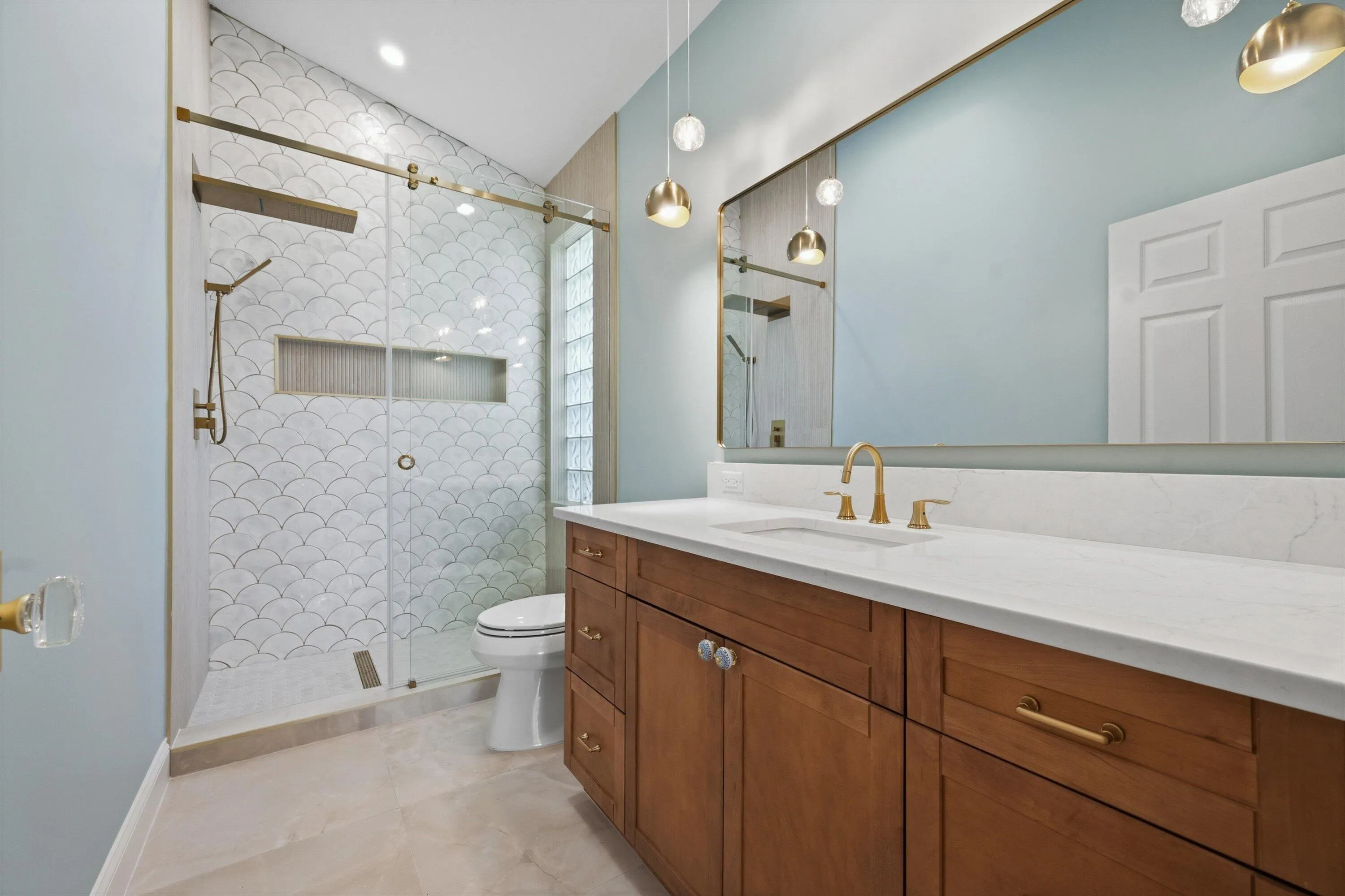 GUEST BATH
