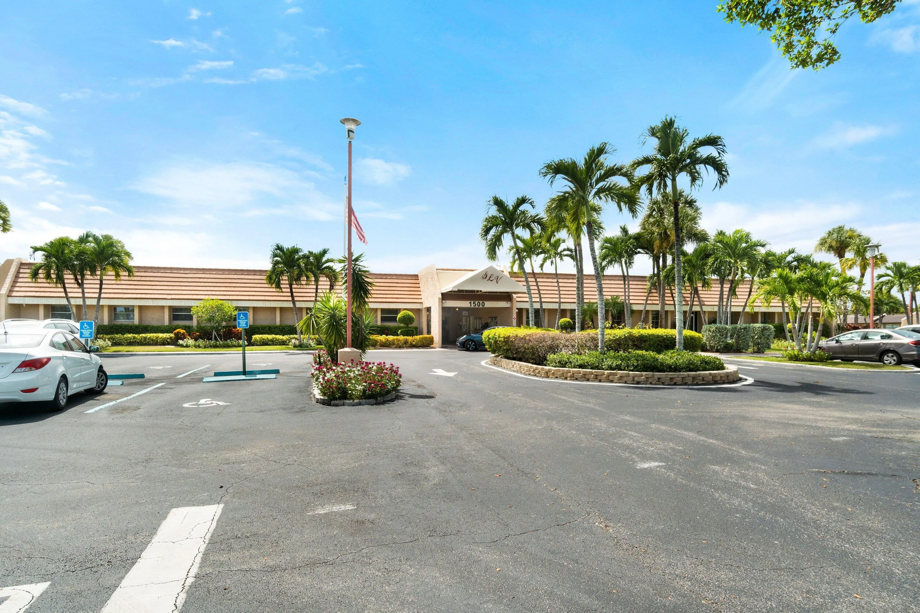 046-130LakeMerylDrive-228-WestPalmBeach-