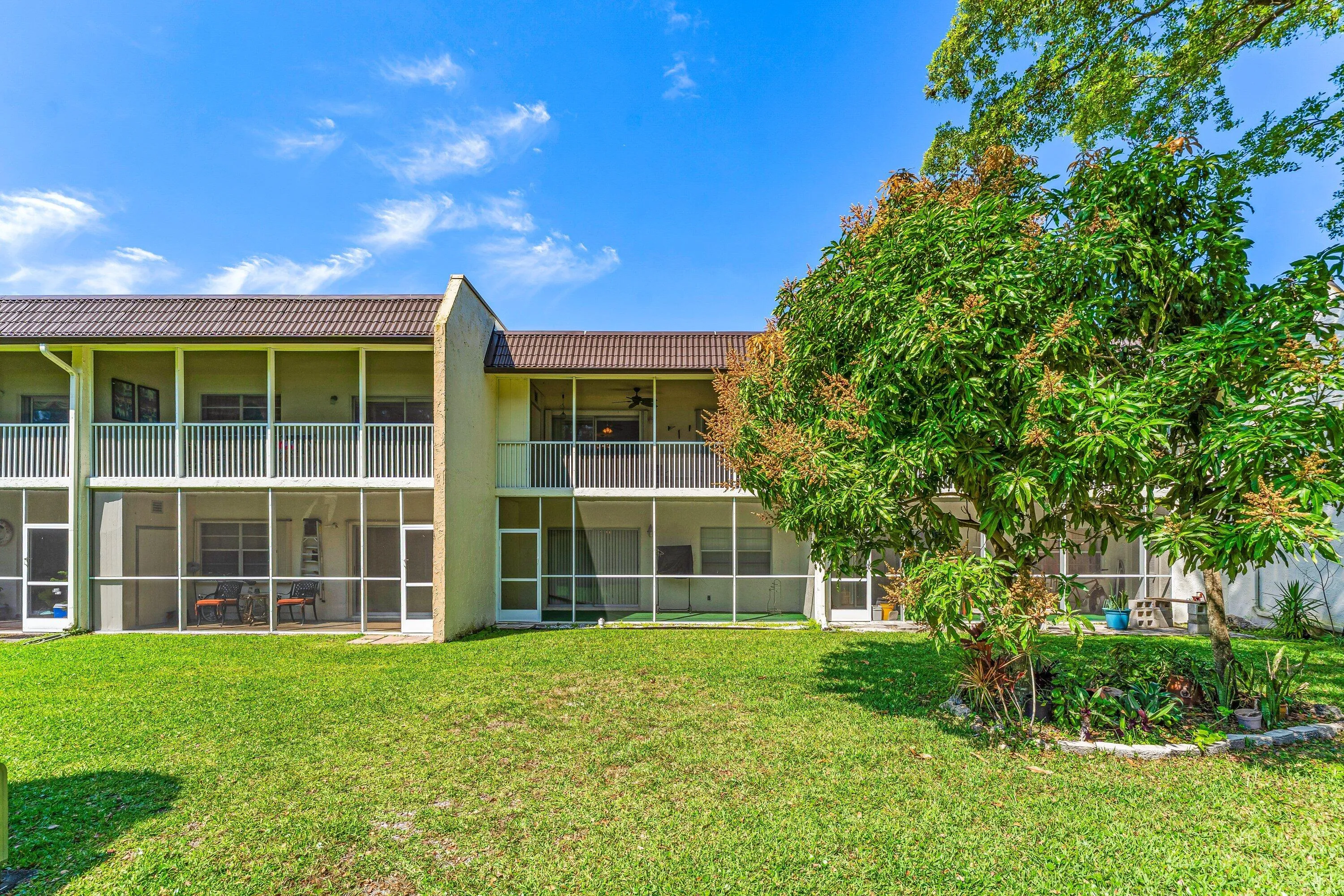 028-130LakeMerylDrive-228-WestPalmBeach-