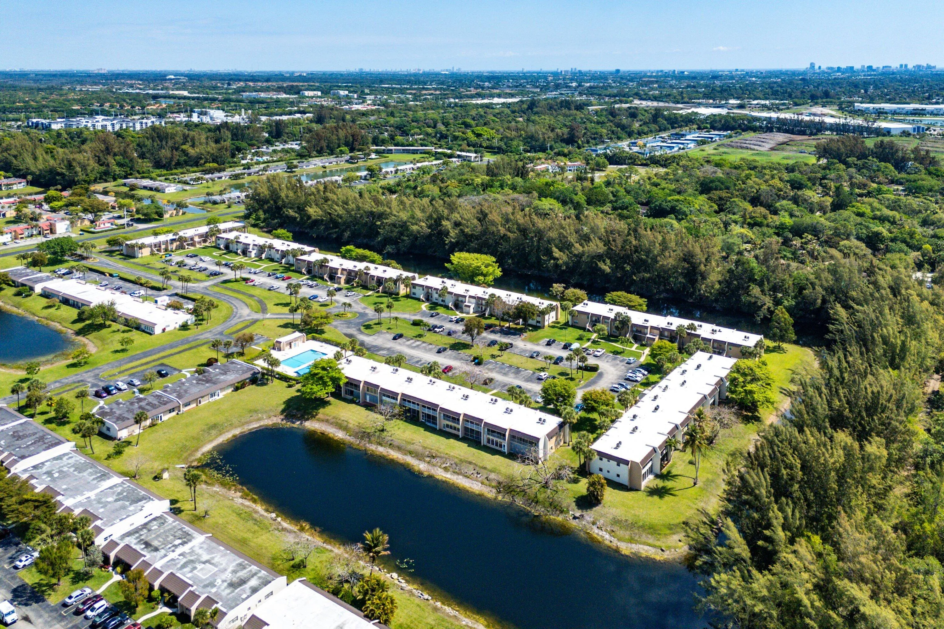 045-130LakeMerylDrive-228-WestPalmBeach-
