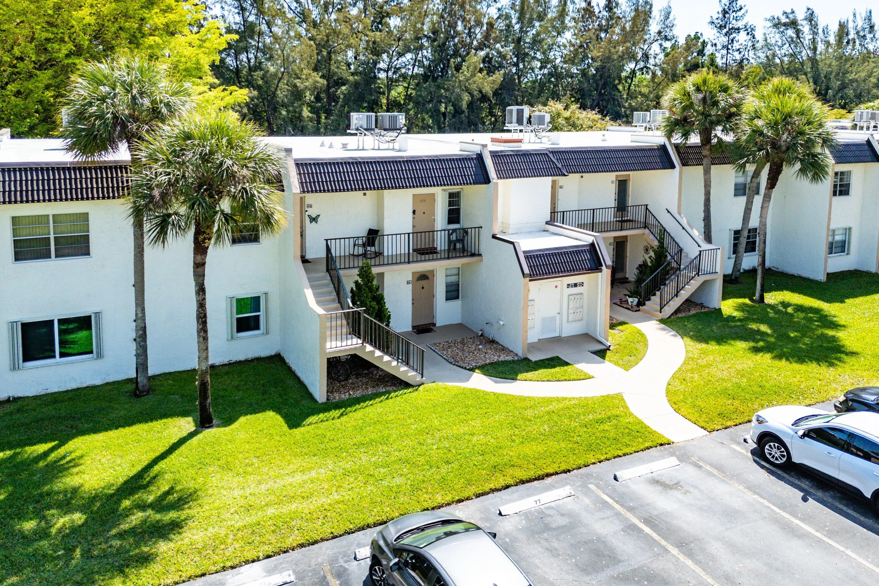 033-130LakeMerylDrive-228-WestPalmBeach-