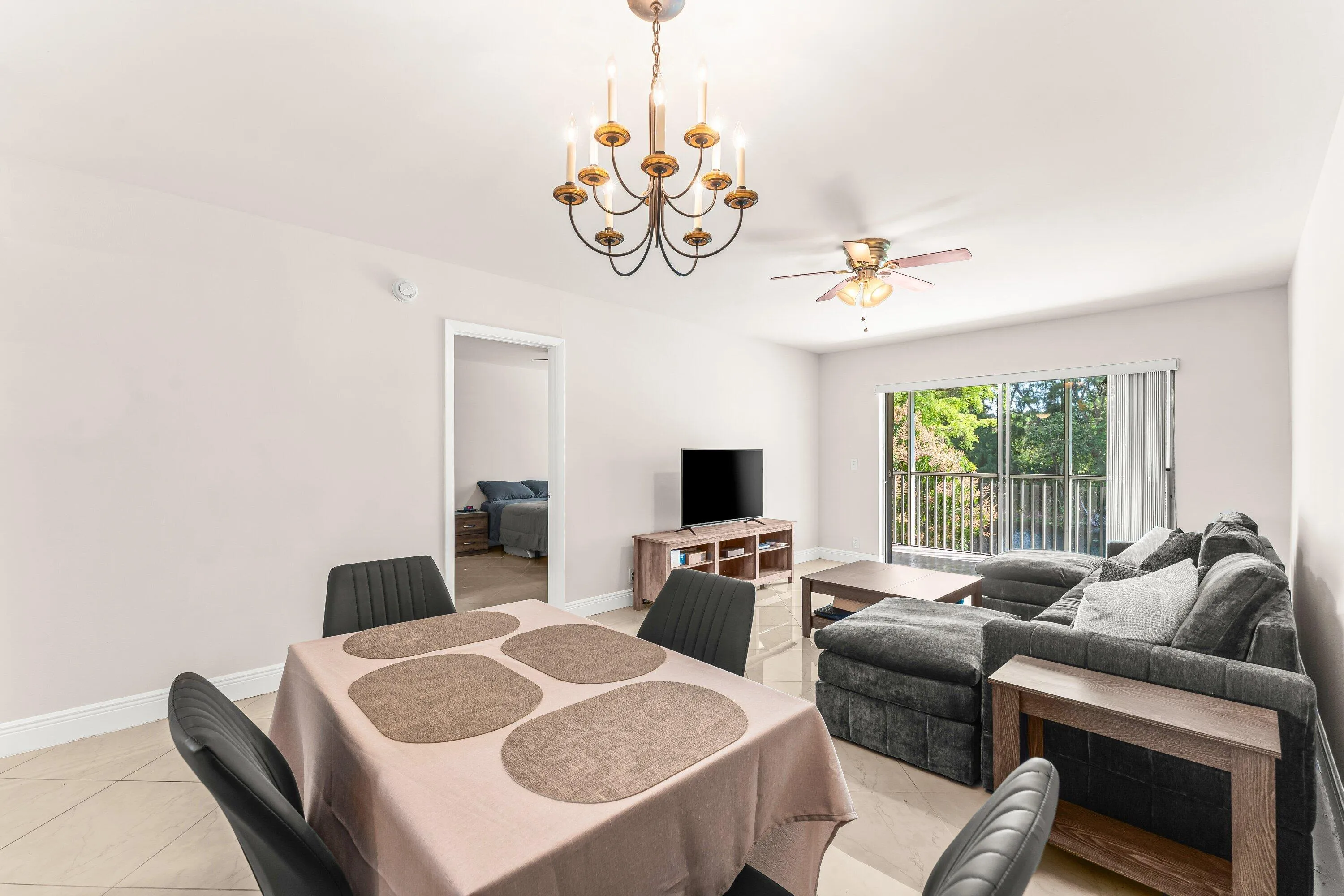 012-130LakeMerylDrive-228-WestPalmBeach-