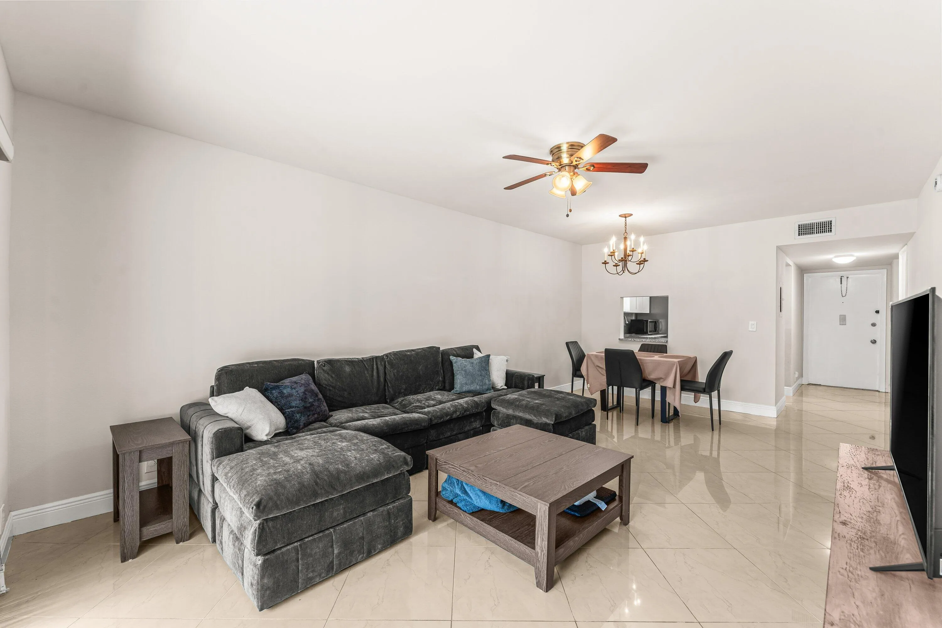 014-130LakeMerylDrive-228-WestPalmBeach-