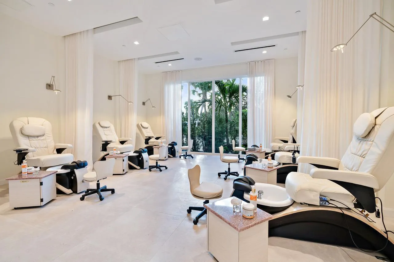 SPA AT ADMIRALS COVE