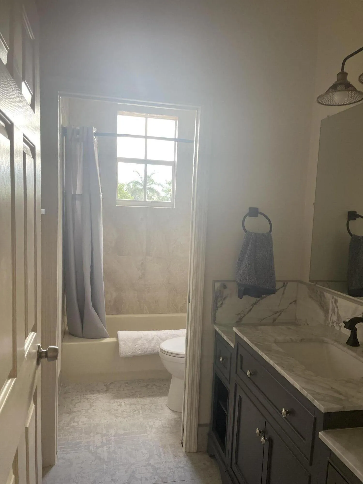 Upstair Full Bath