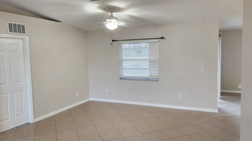 4220 SW Jarmer (2)