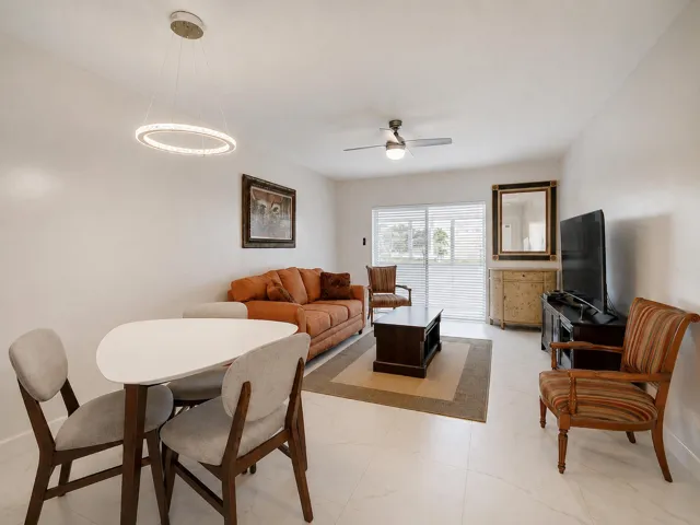 08_living_dining_room_reverse_view