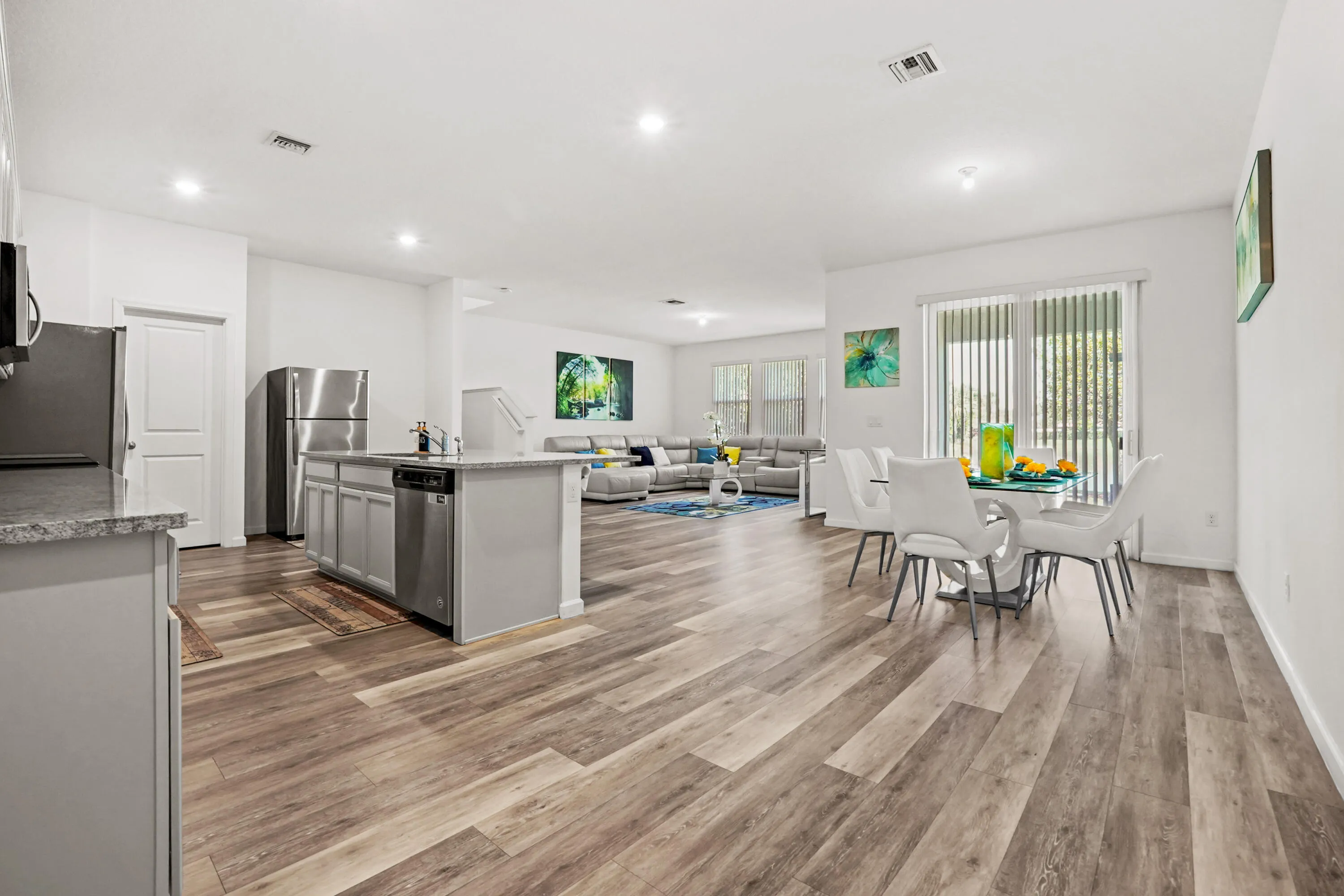 10 Kitchen 01