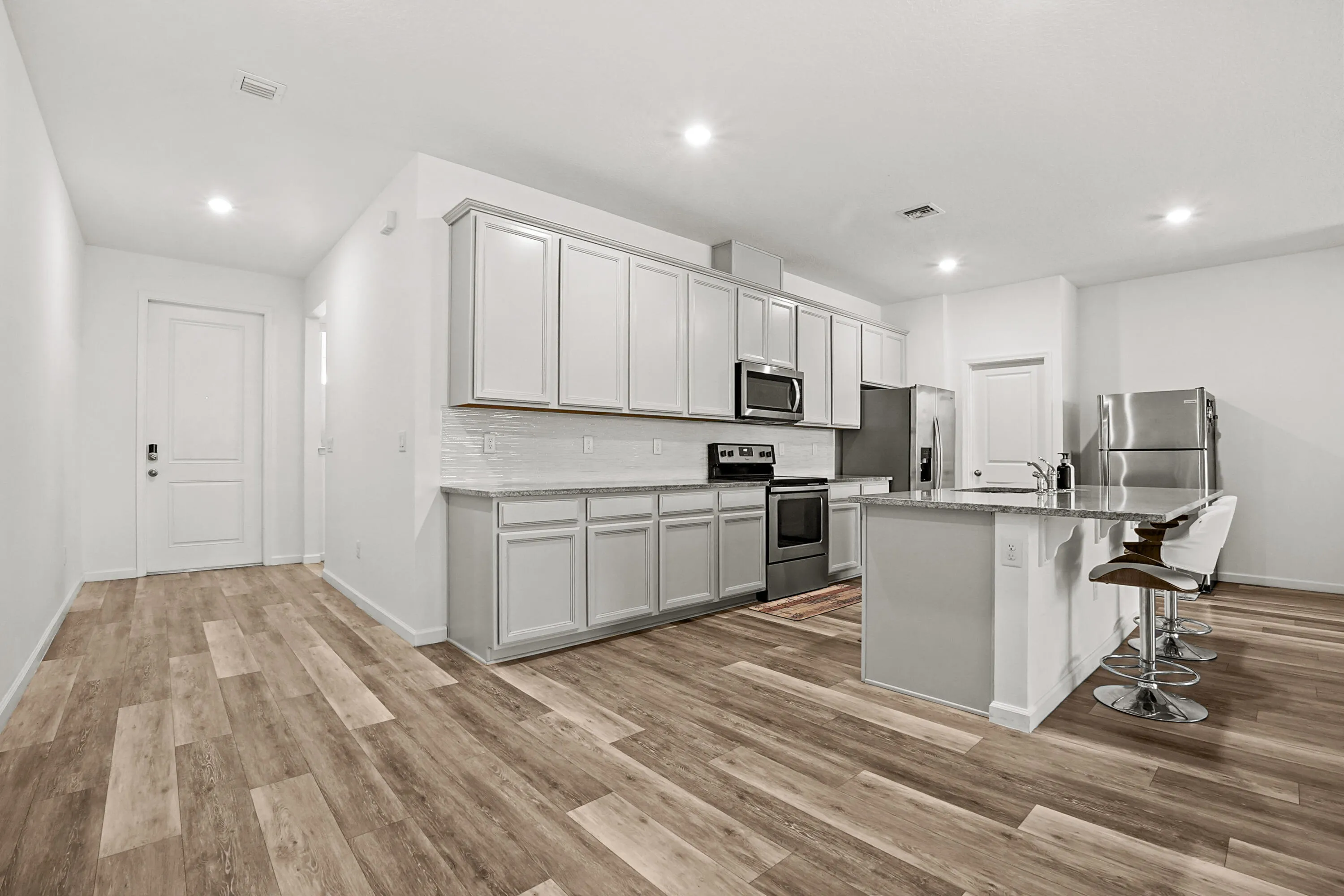 10 Kitchen 02