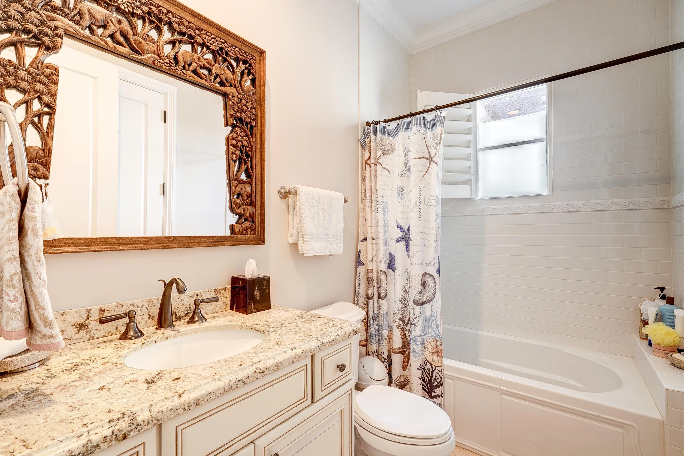 2775LakeDr-71