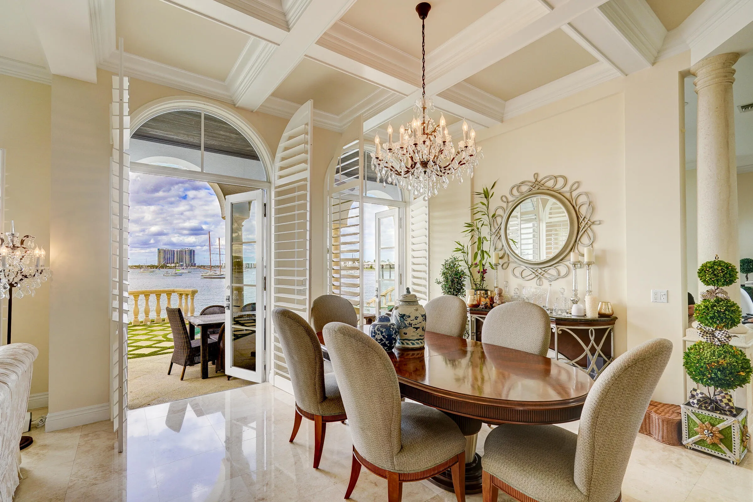 2775LakeDr-31