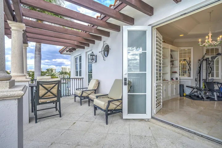 2775LakeDr-74