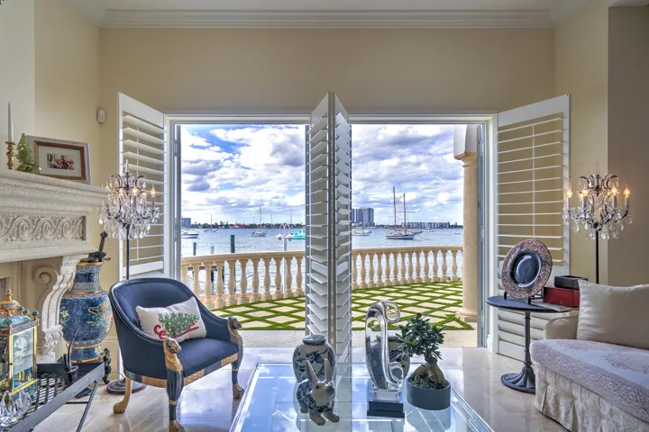 2775LakeDr-28