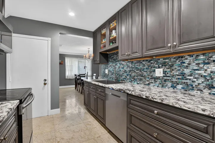 Lots of Counter Space