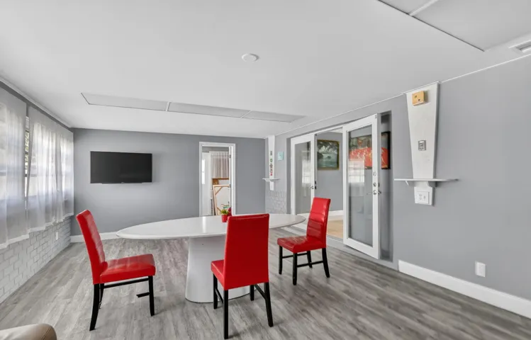 Versatile Family Room