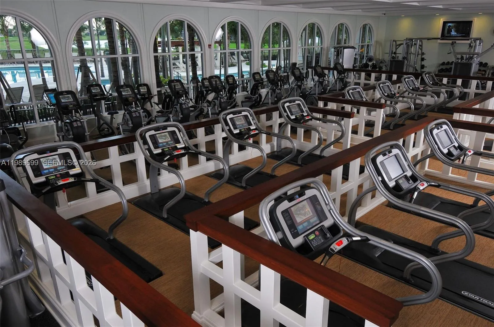 Located within exclusive Aberdeen Golf & Country Club, a mandatory membership community, residents enjoy access to championship golf, tennis, pickleball, resort-style pools, a state-of-the-art fitness and aquatics center, and multiple dining venues. A vibrant social calendar creates an active, connected lifestyle.