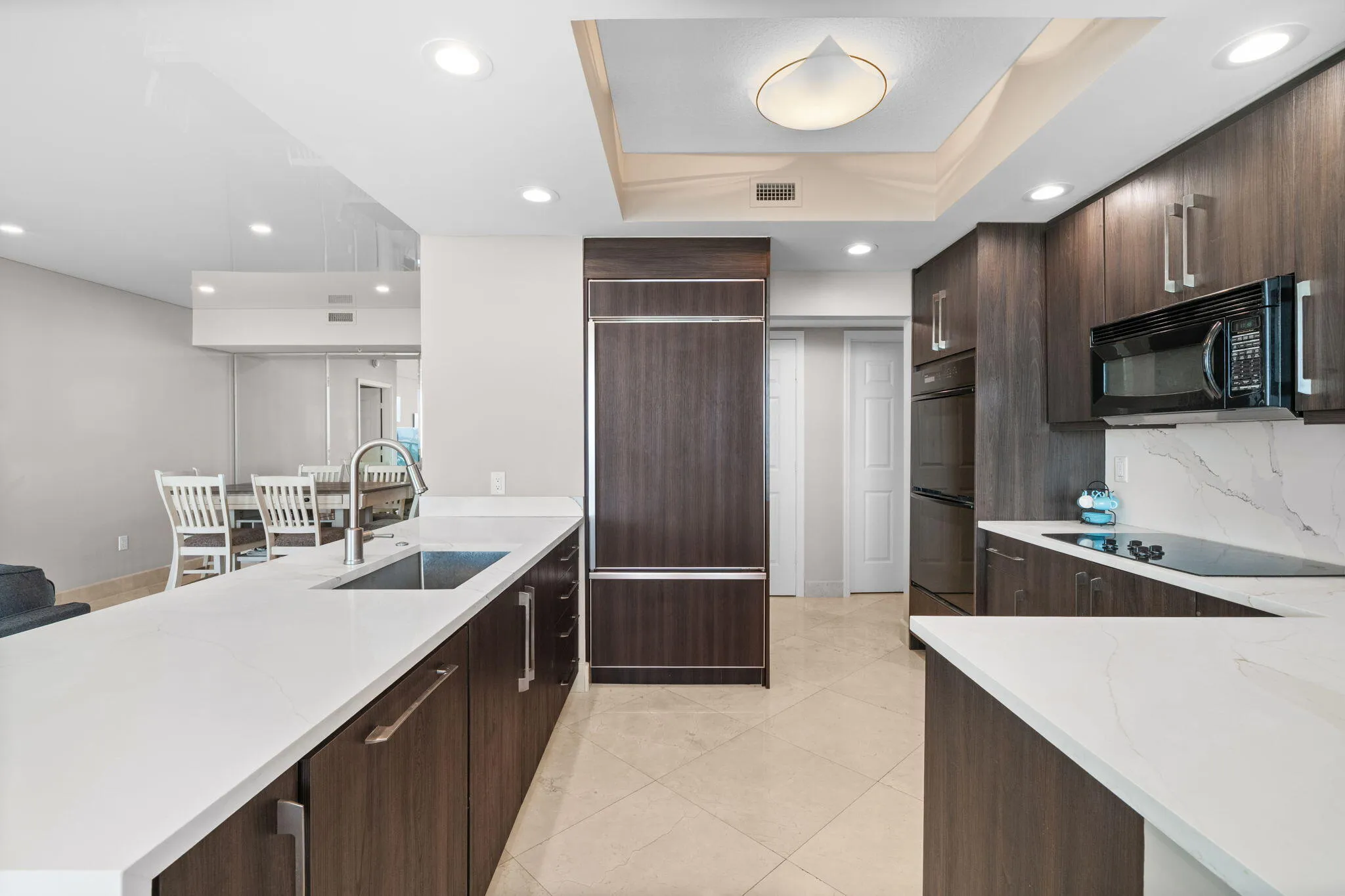 4-web-or-mls-staged balcony