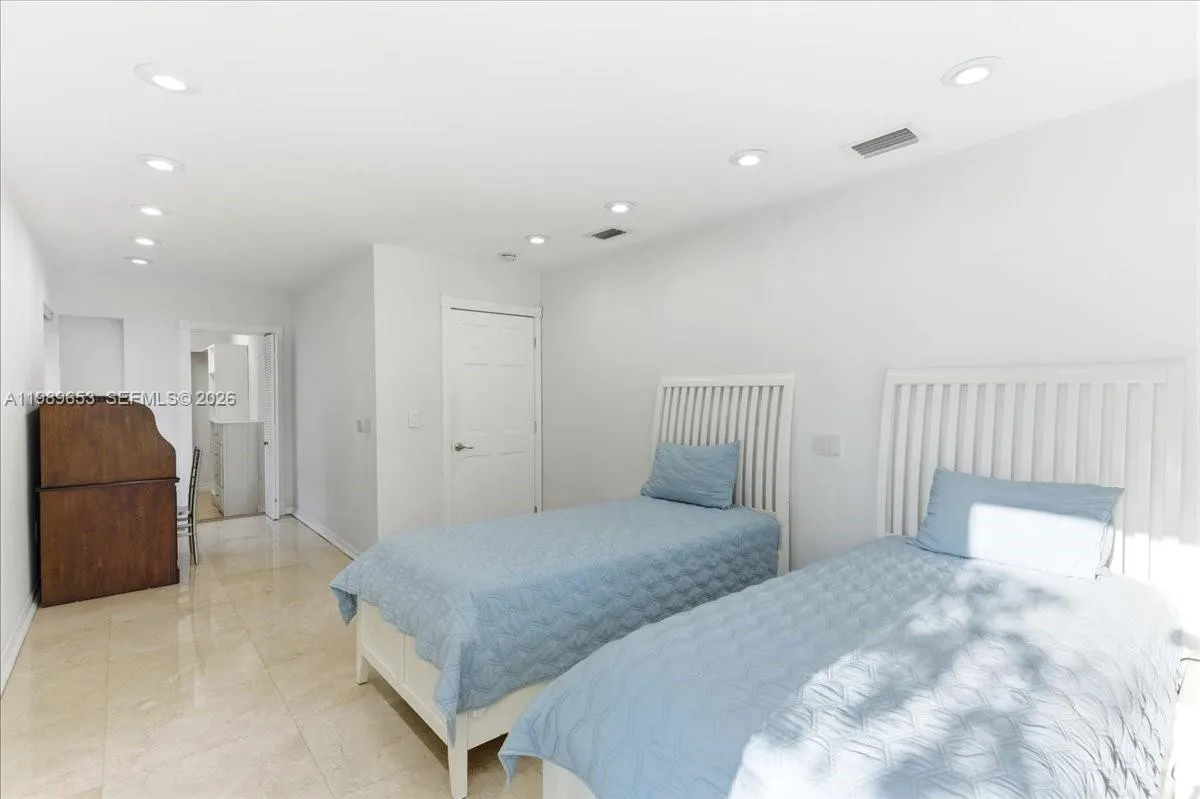 Property photo 51