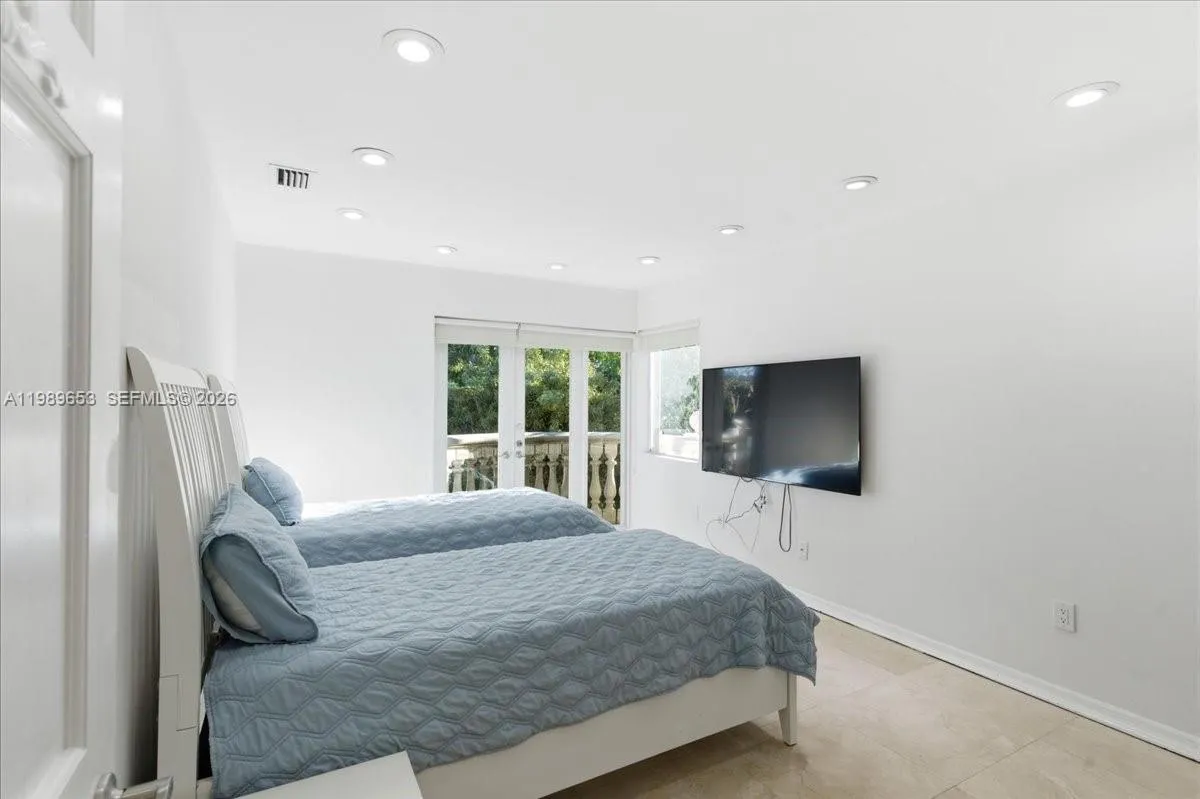 Property photo 61