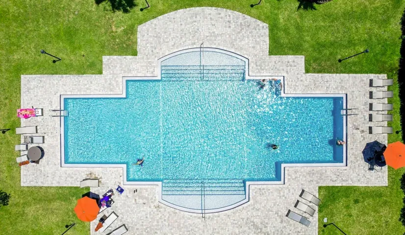 Pool Arial