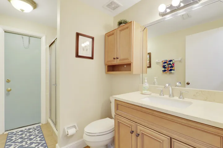 2nd Bathroom