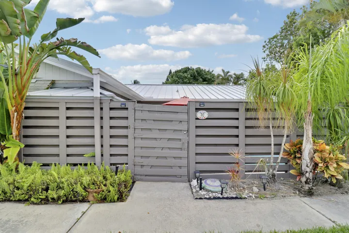 Private Courtyard