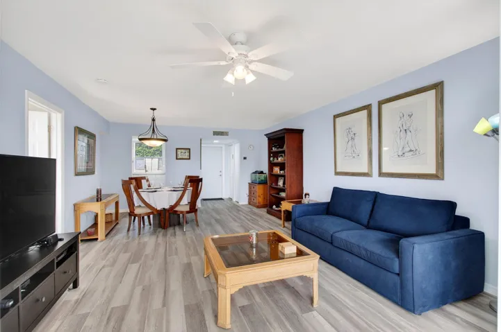 Living Room /Dining Room