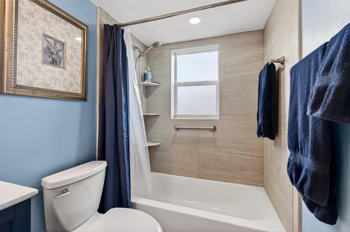2nd Bathroom