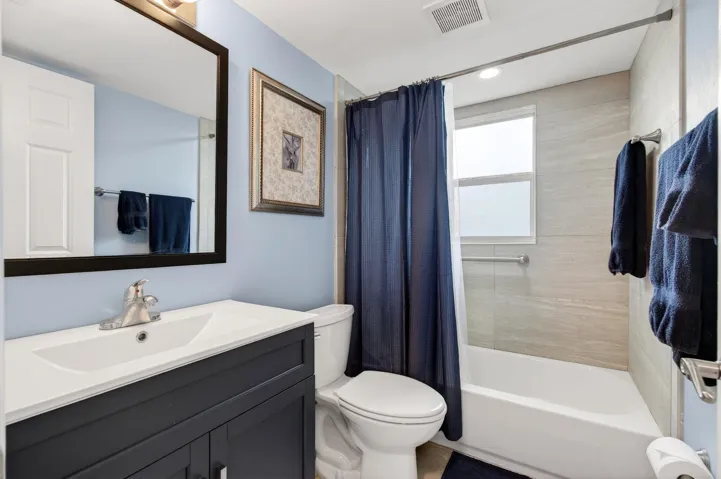 2nd Bathroom