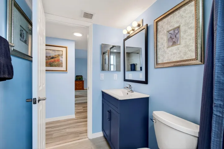 2nd Bathroom