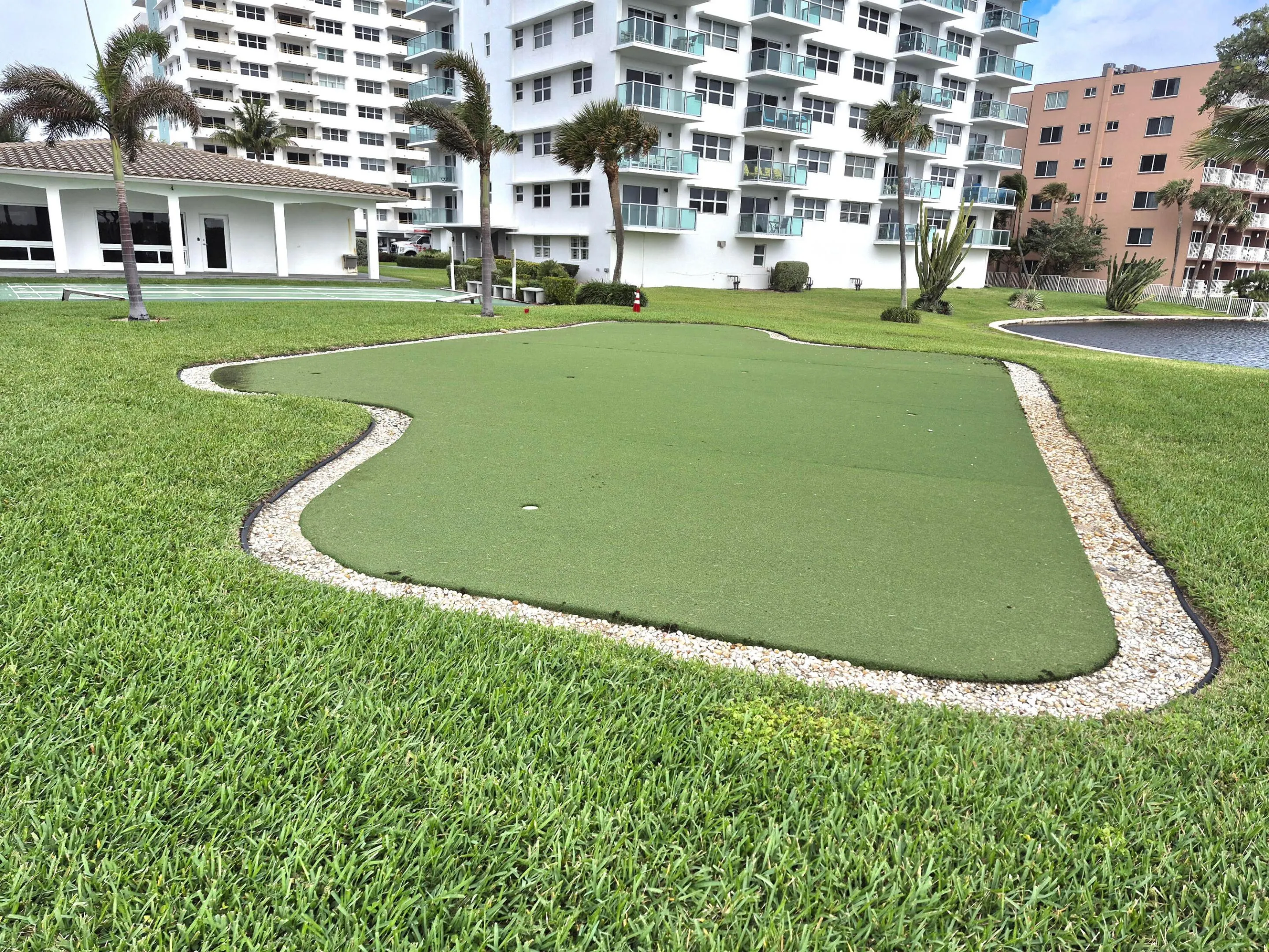TW MINI GOLF 2