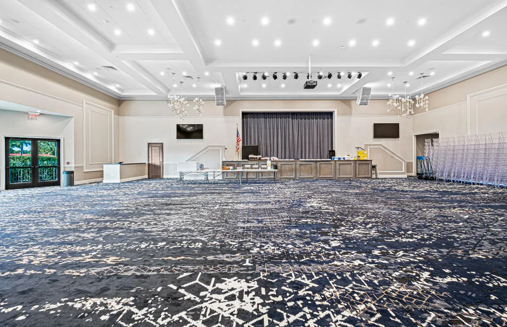 17 CLUBHOUSE SOCIAL HALL