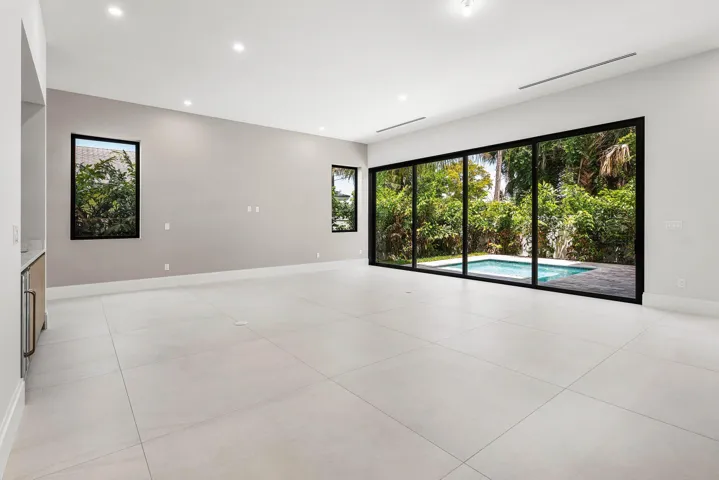 008-207Southeast5thStreet-DelrayBeach-FL