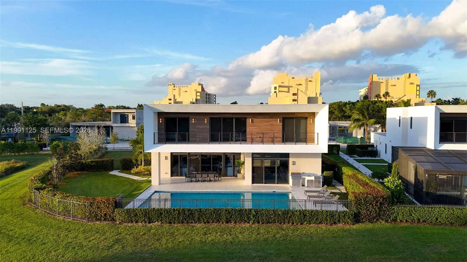 Property photo 93