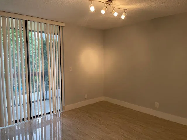 793- Pic 3