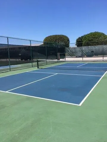 20220612165644652240000000-o.tennis cour