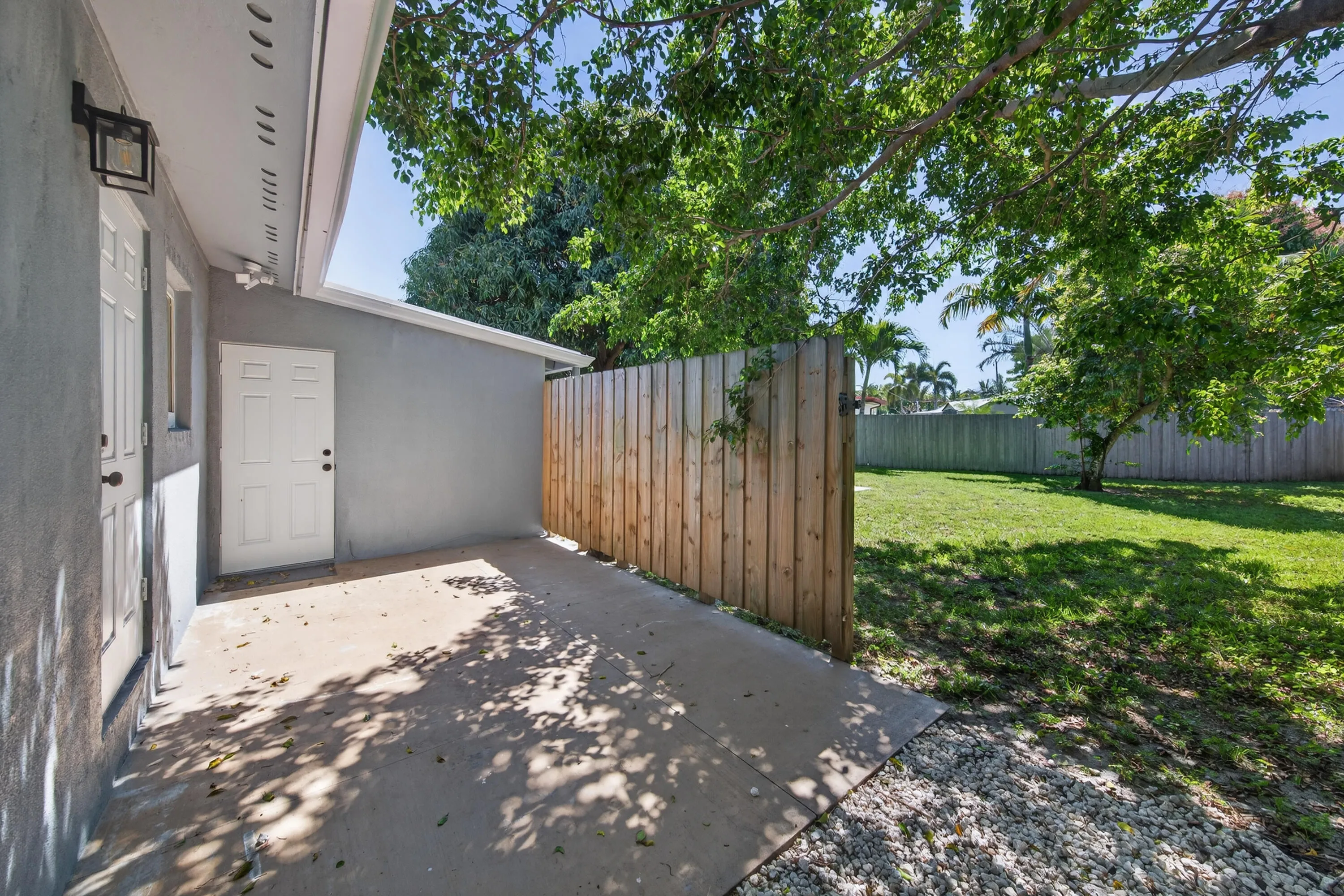 Back efficiency and back door access to home. Easy to break through wall and have back efficiency made into part of primary home to create a 3 bedroom/2 bathroom home.