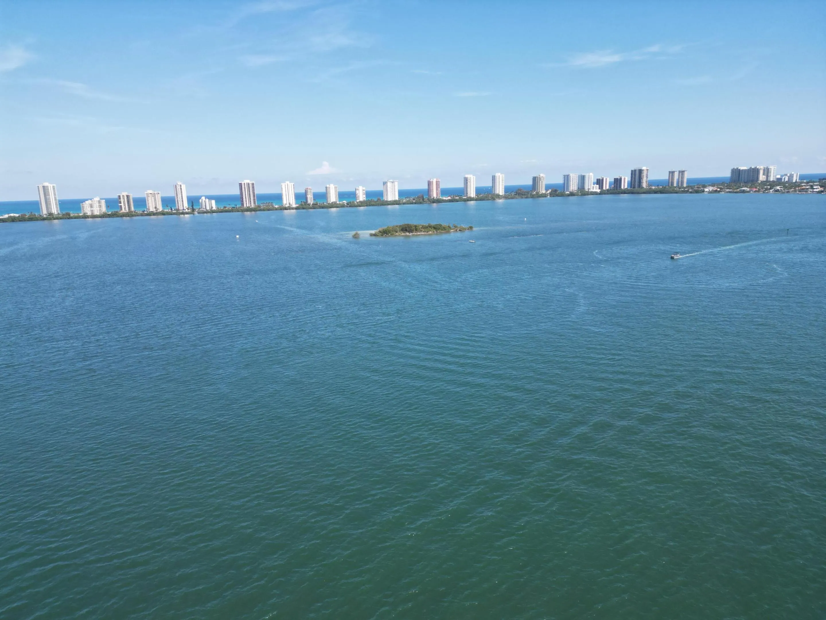 Views of water and Singer Ocean behind