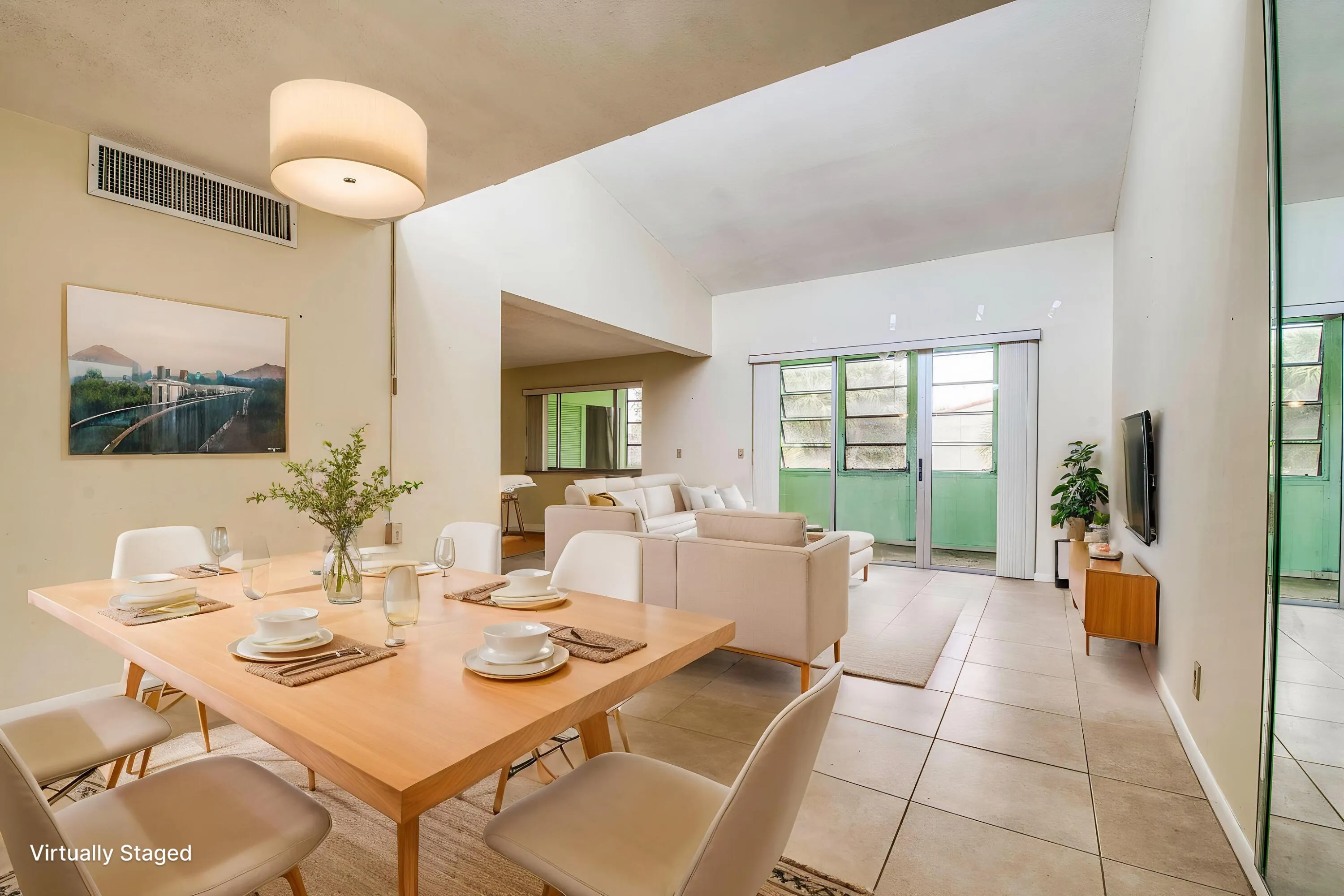 _IMG0105_HDR - Dining Room - Standard -
