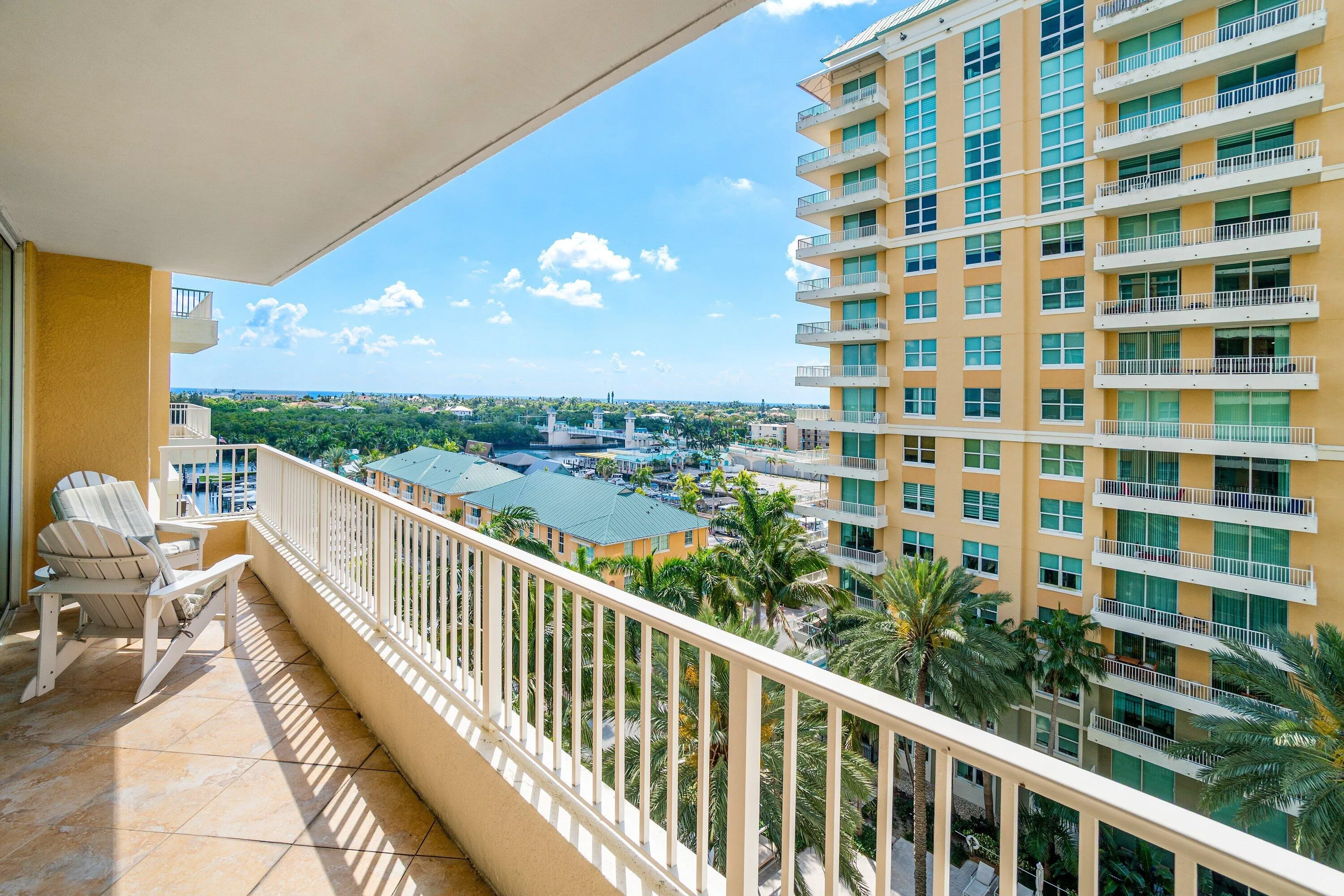 036-700EastBoyntonBeachBoulevard-803-Boy