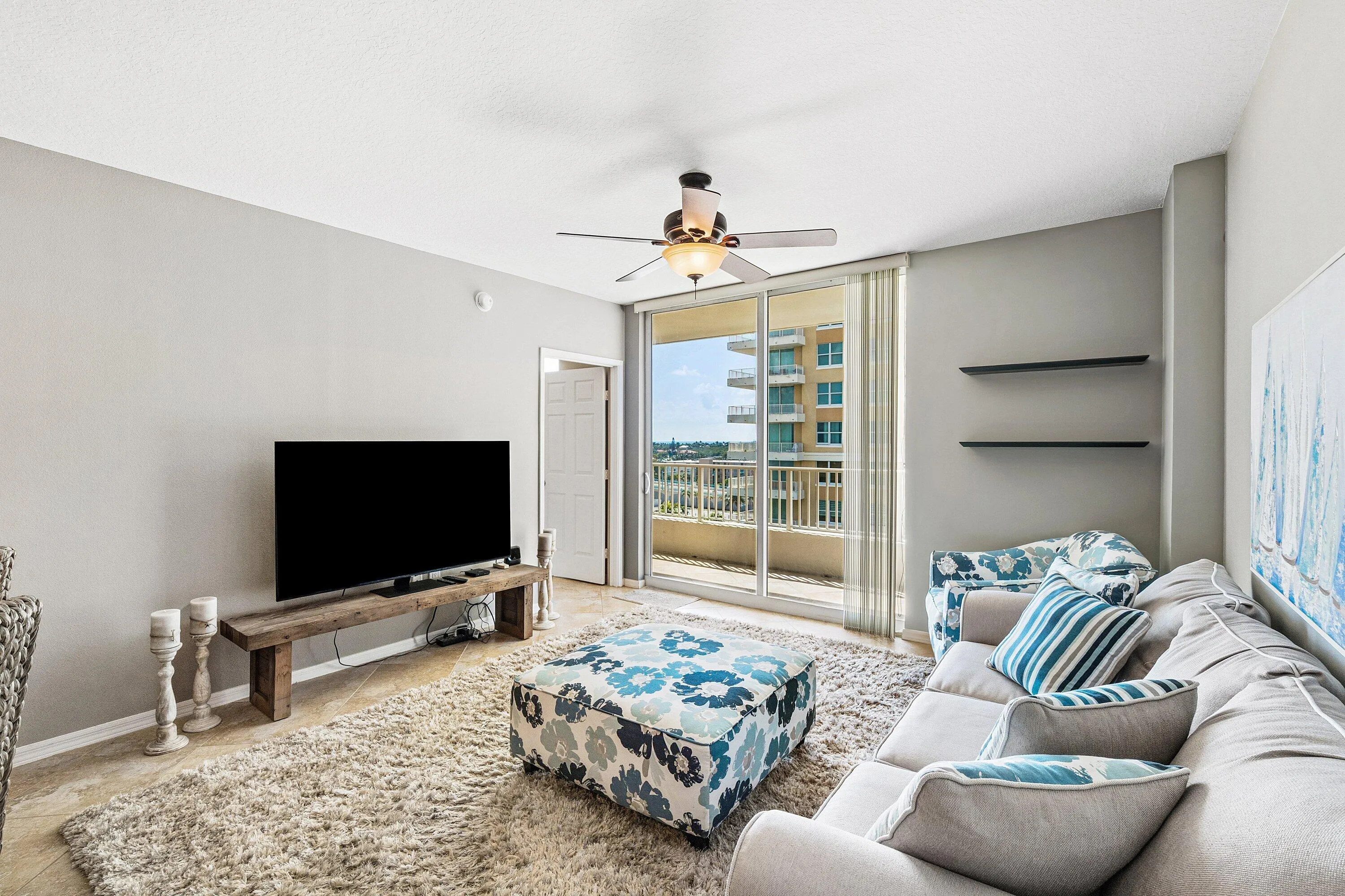 013-700EastBoyntonBeachBoulevard-803-Boy