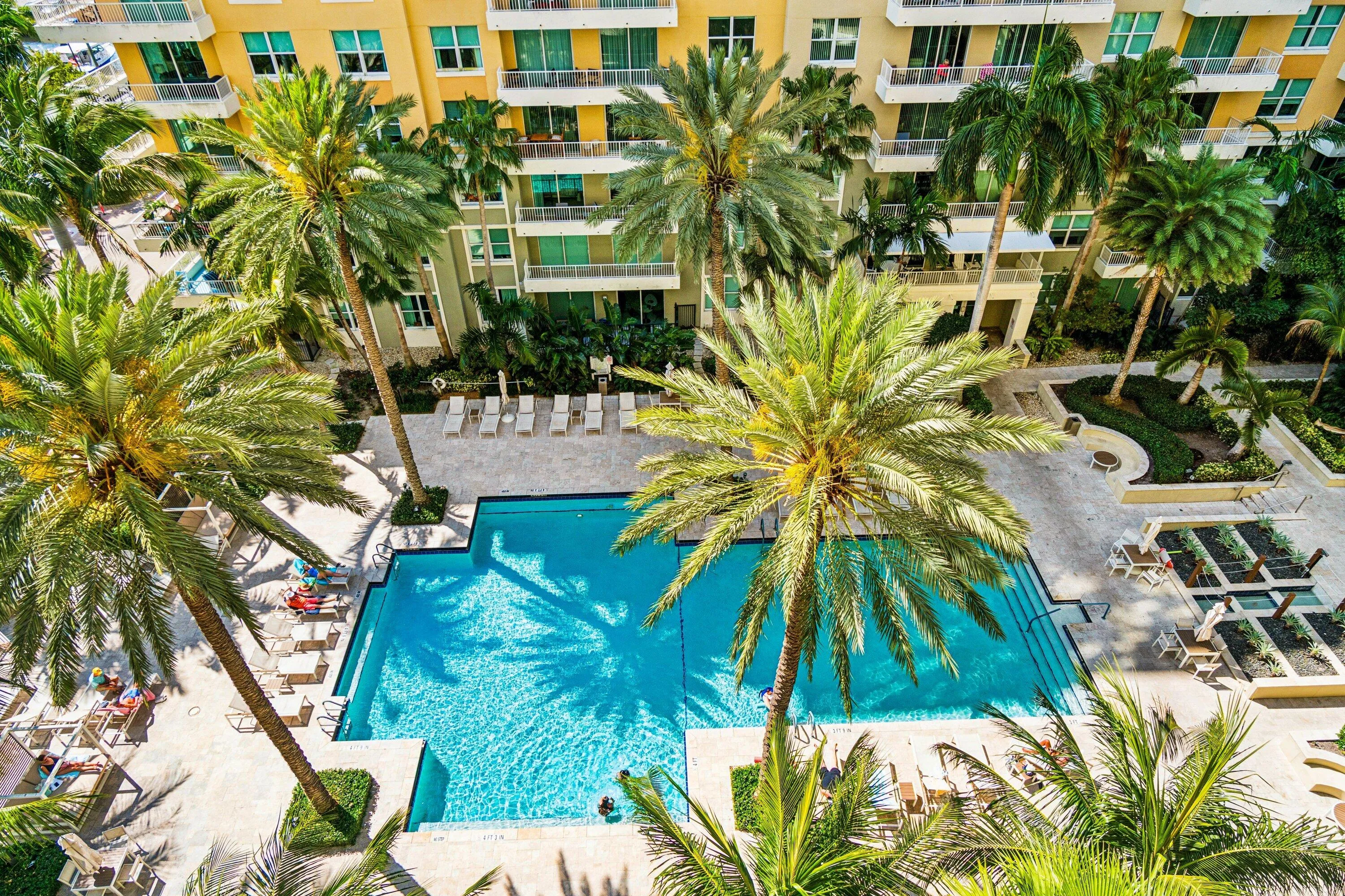 030-700EastBoyntonBeachBoulevard-803-Boy