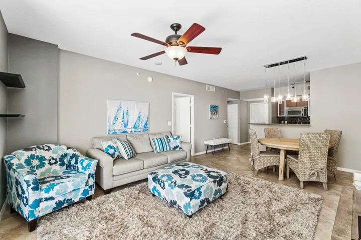 010-700EastBoyntonBeachBoulevard-803-Boy