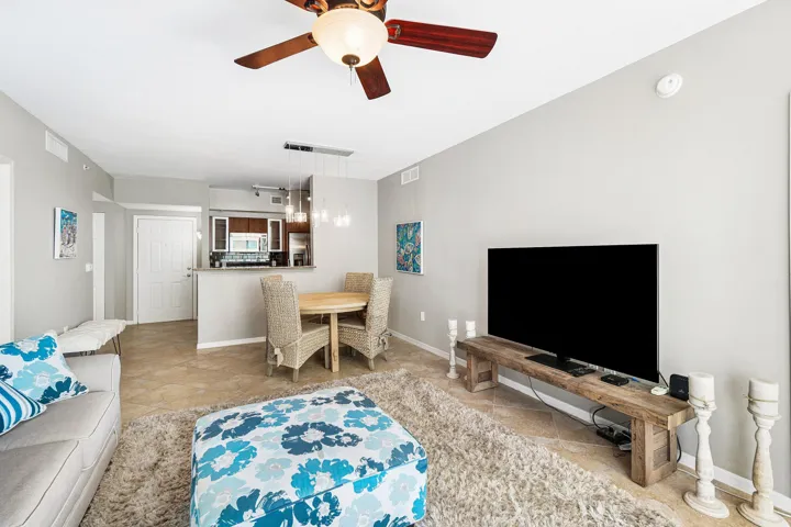 011-700EastBoyntonBeachBoulevard-803-Boy
