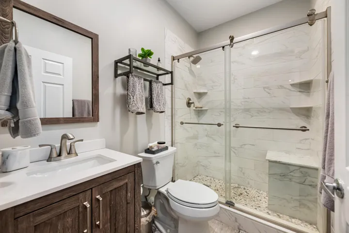 3rd floor Guest Bath