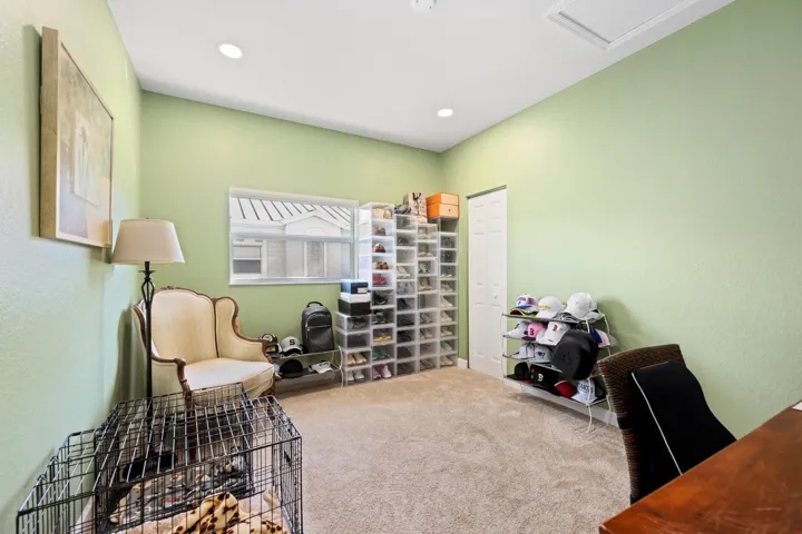 Office / 3rd Bedroom