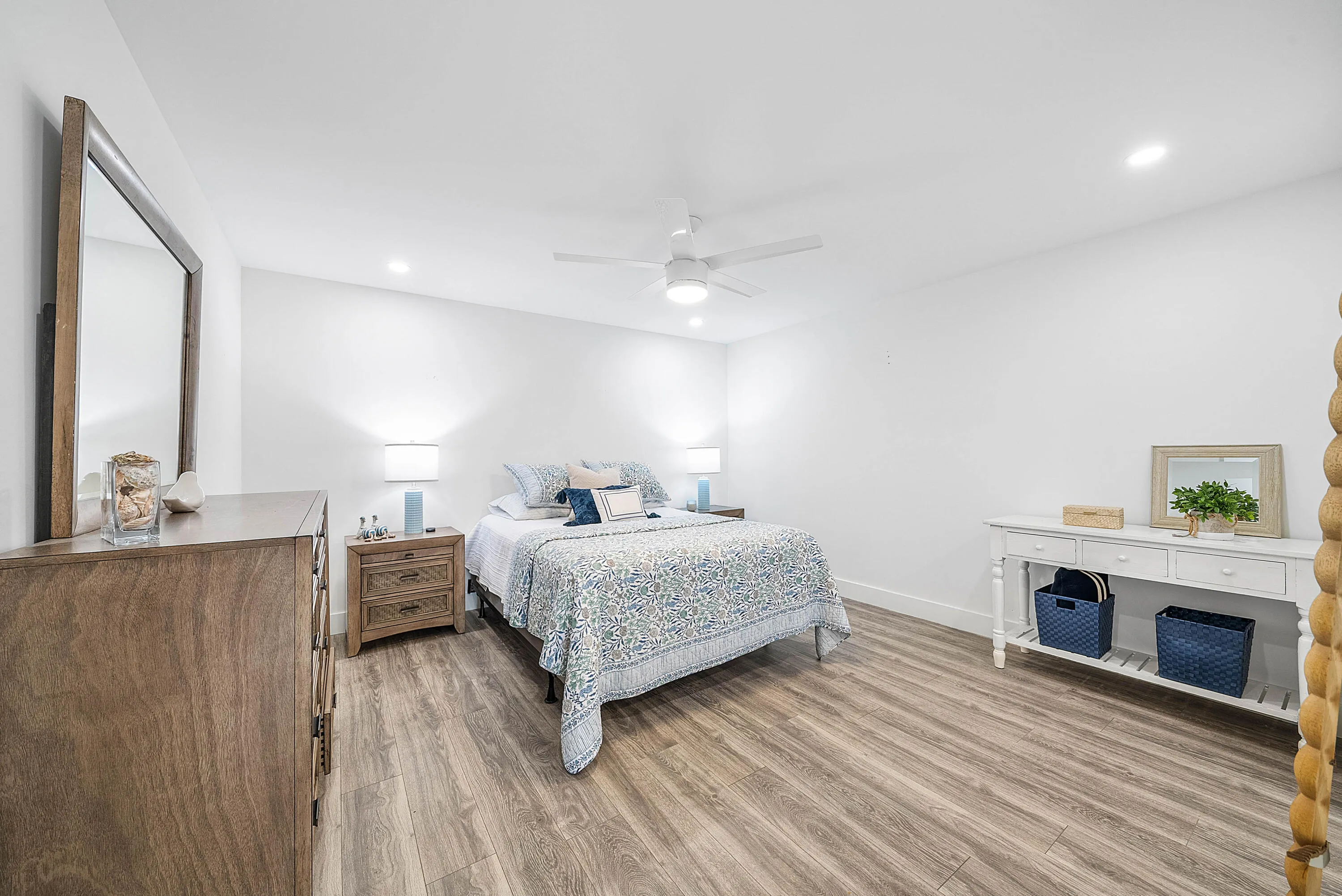 Guest bedroom